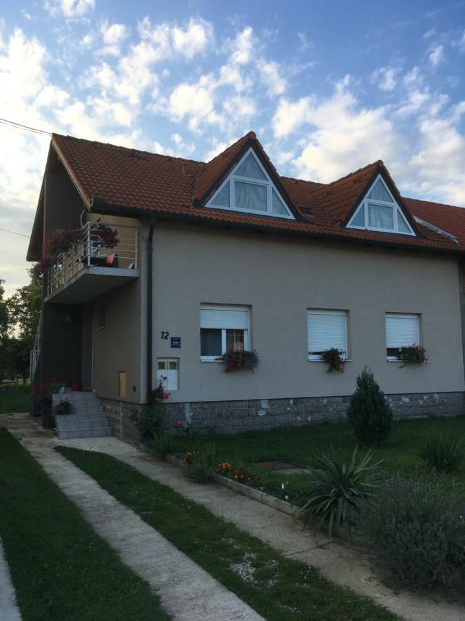Guest House Ruza Tenja Exterior foto